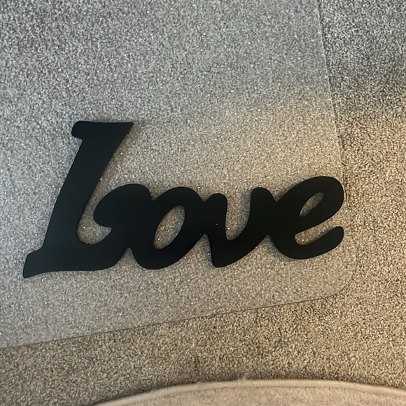 15"x4" Love Sign - Picture 2 of 2